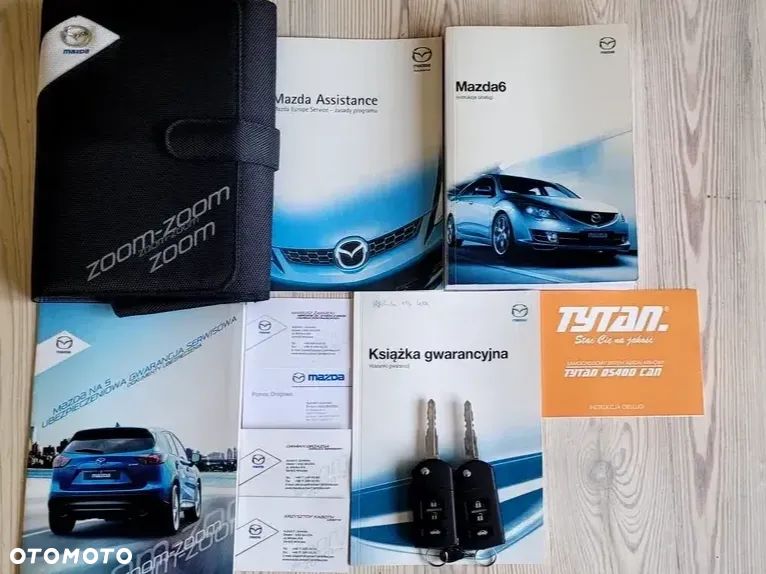 Mazda 6 2.2 CD Exclusive + - 17