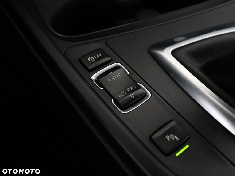 BMW Seria 4 420d xDrive Luxury Line - 28