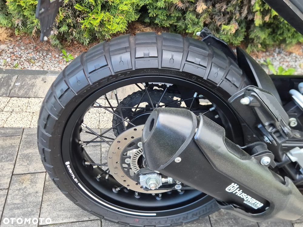 Husqvarna Svartpilen - 10