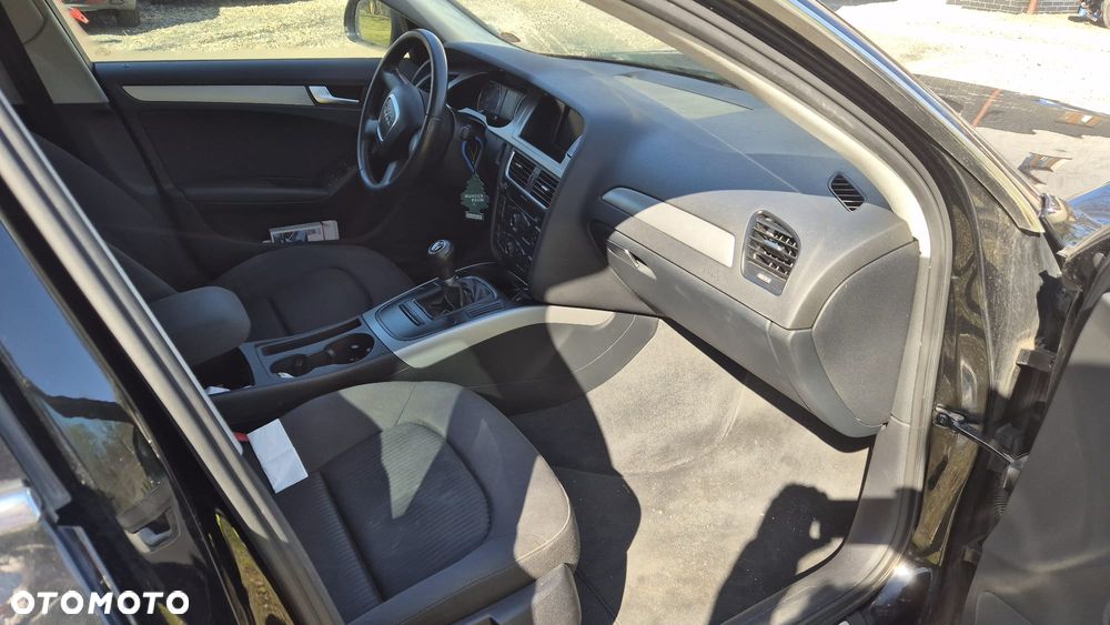 Audi A4 Limousine - 28