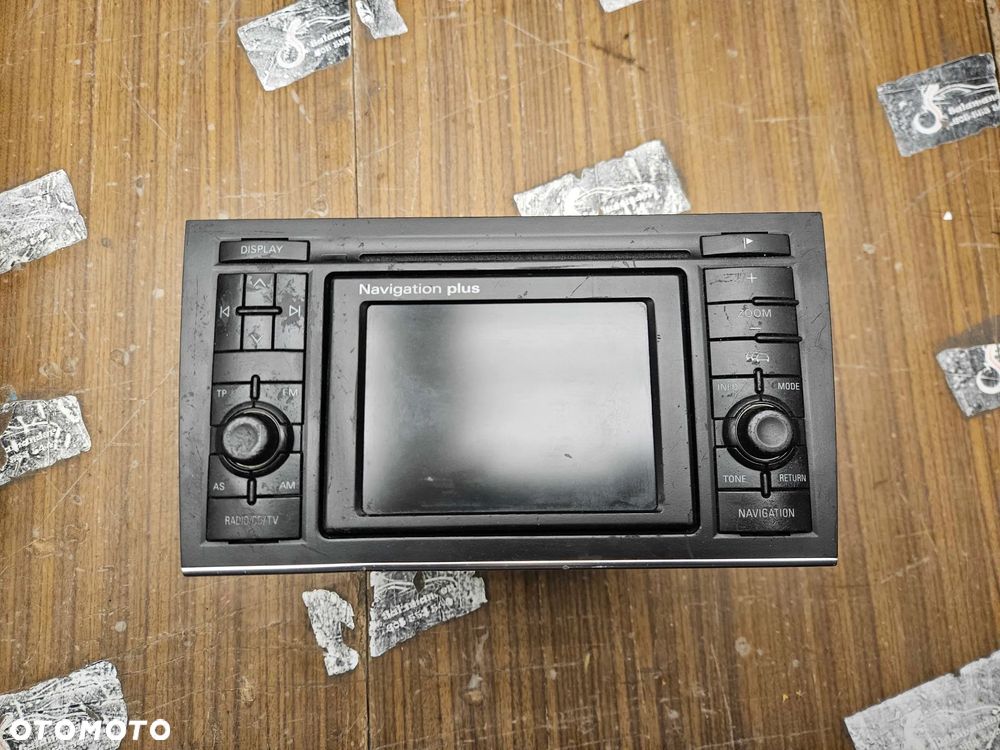 Radio 2 DIN 8E0035192 BX Radioodtwarzacz Navigation Plus Audi A4 B6 B7 Oryginalne z Kodem - 1