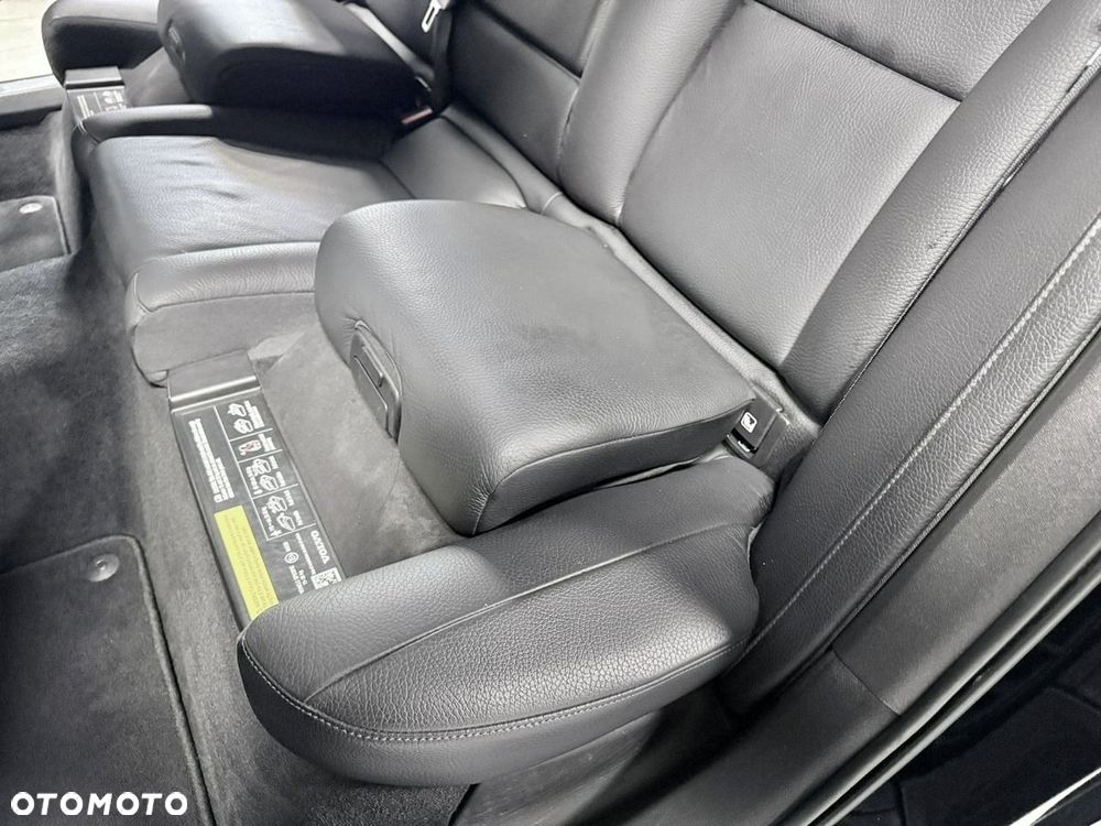 Volvo V90 D4 Geartronic Inscription - 36