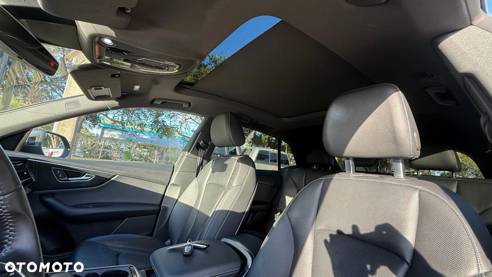 Audi Q8 55 TFSI quattro tiptronic - 10