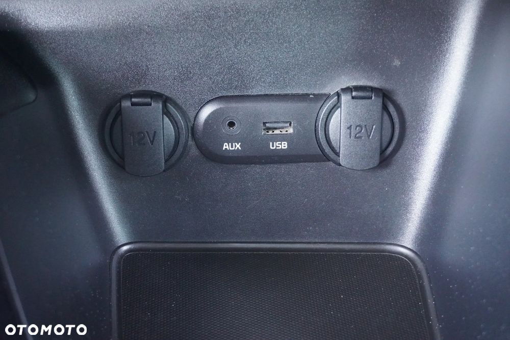 Kia Ceed 1.6 GDI ISG Dream-Team Edition - 33