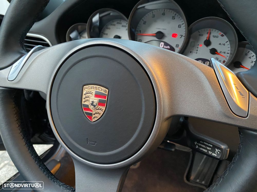Porsche 911 Série F - 28