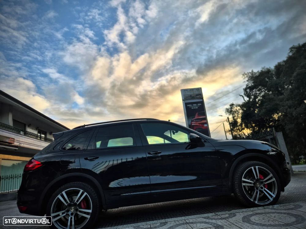 Porsche Cayenne Tiptronic S - 22