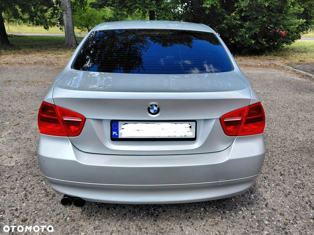 BMW Seria 3 325i - 27