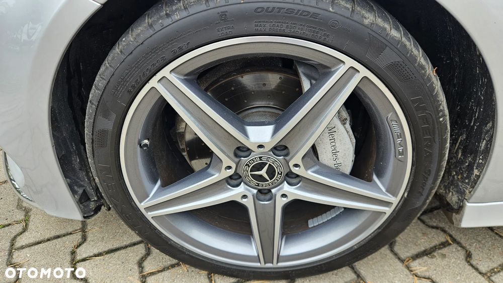 Mercedes-Benz Klasa C 200 9G-TRONIC AMG Line - 19