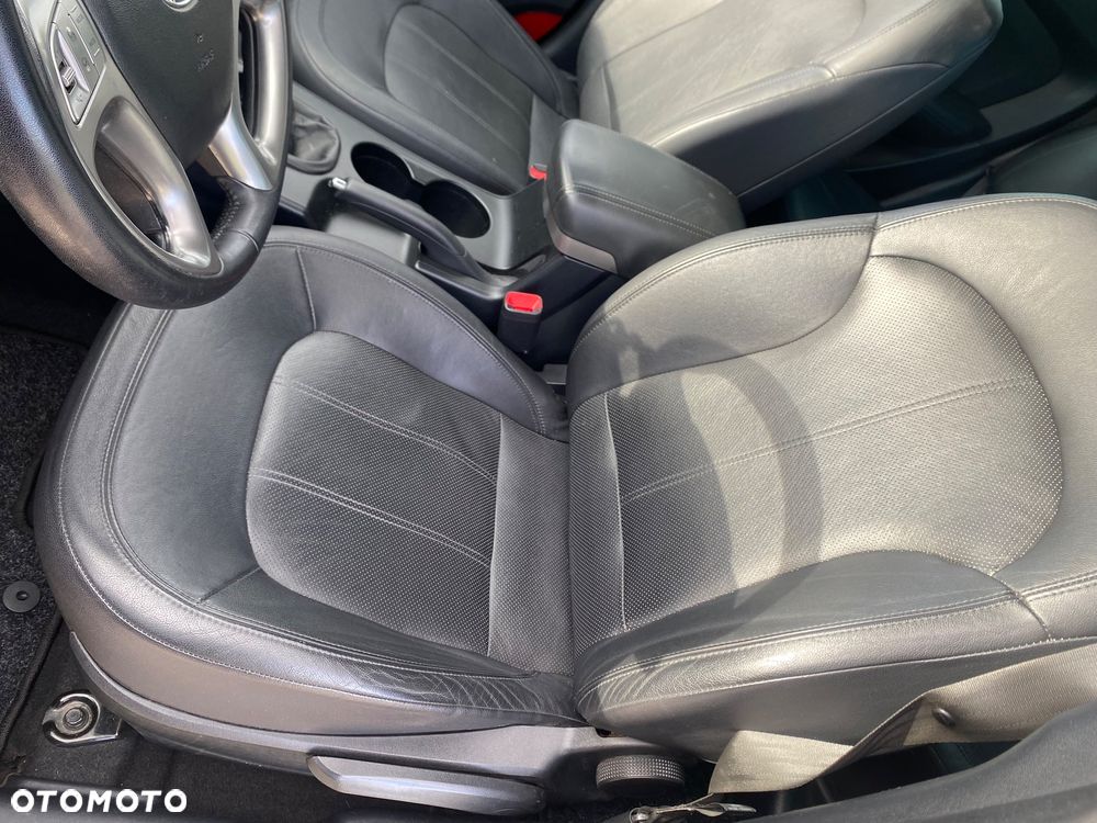 Hyundai ix35 1.7 CRDi 2WD blue Comfort - 18