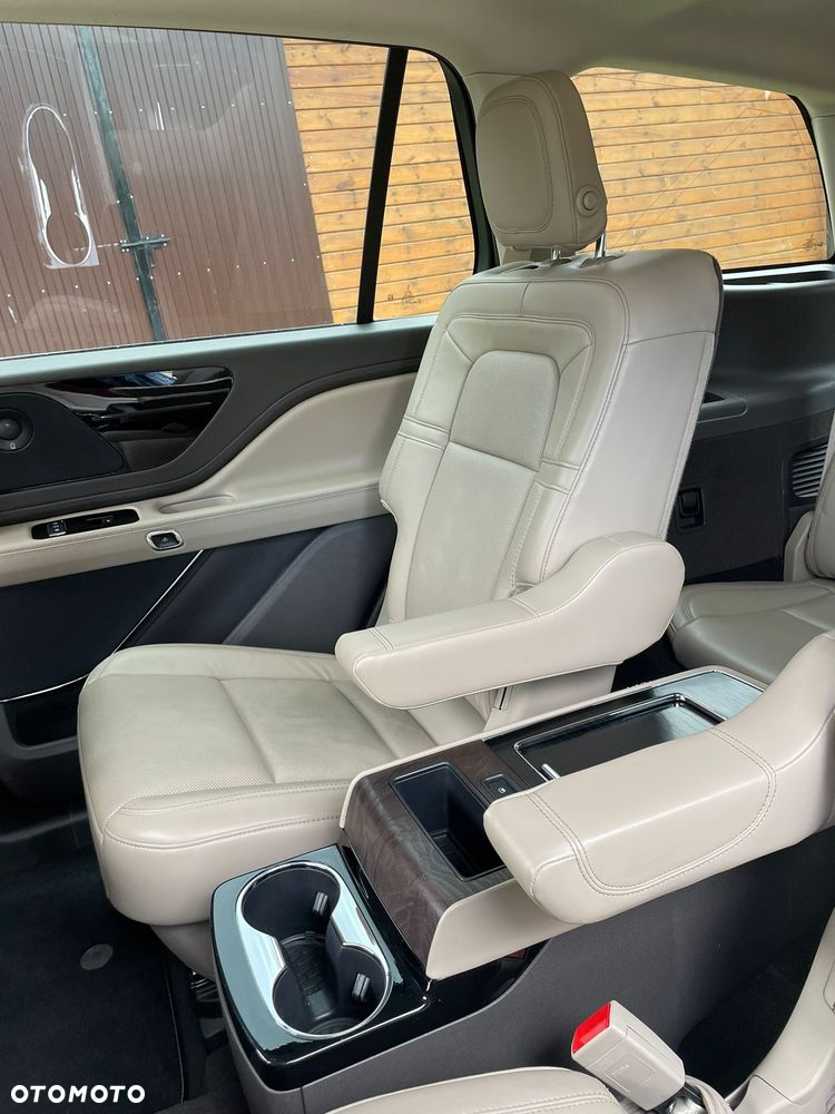 Lincoln Aviator - 20