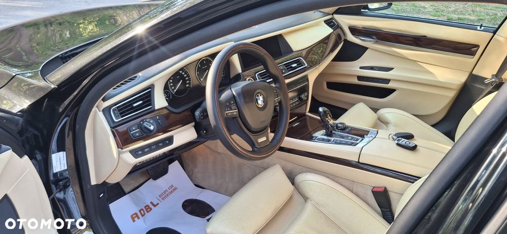 BMW Seria 7 740d xDrive - 7
