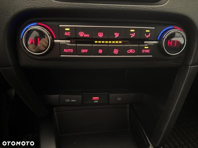 Kia Ceed - 17
