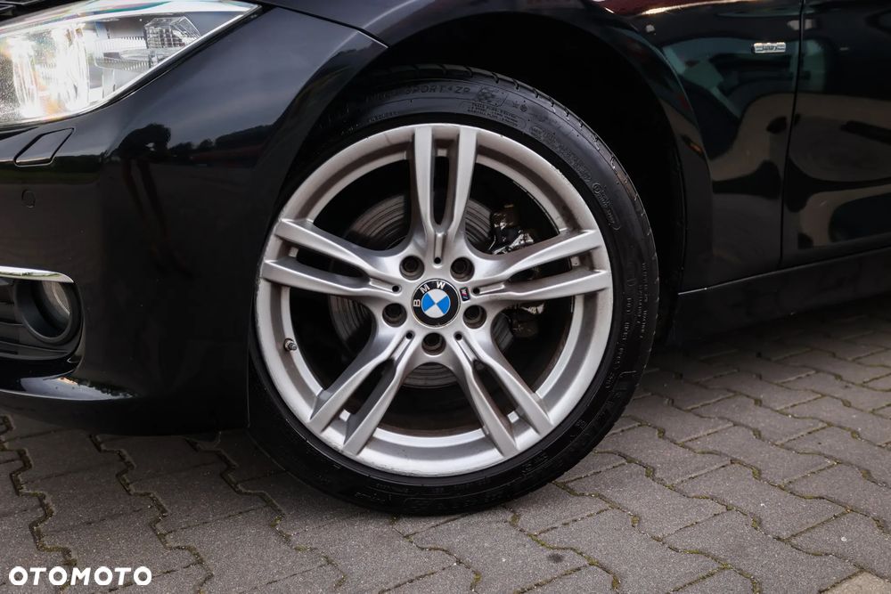 BMW Seria 3 320d Luxury Line - 6