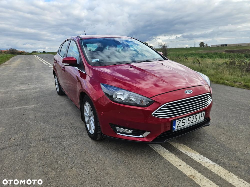 Ford Focus 1.5 EcoBoost Titanium ASS - 4