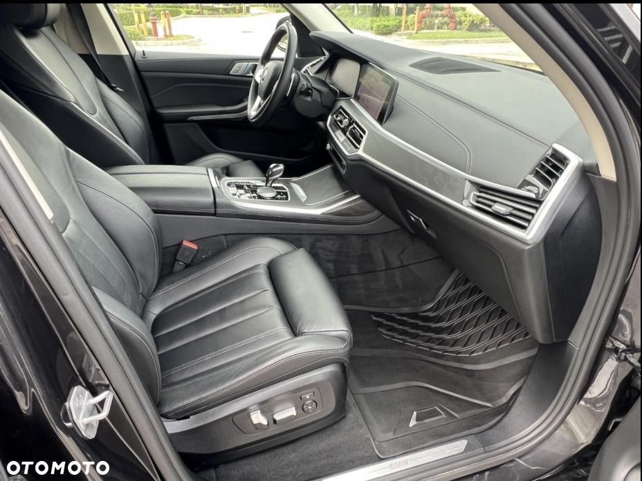 BMW X7 xDrive40i sport - 24