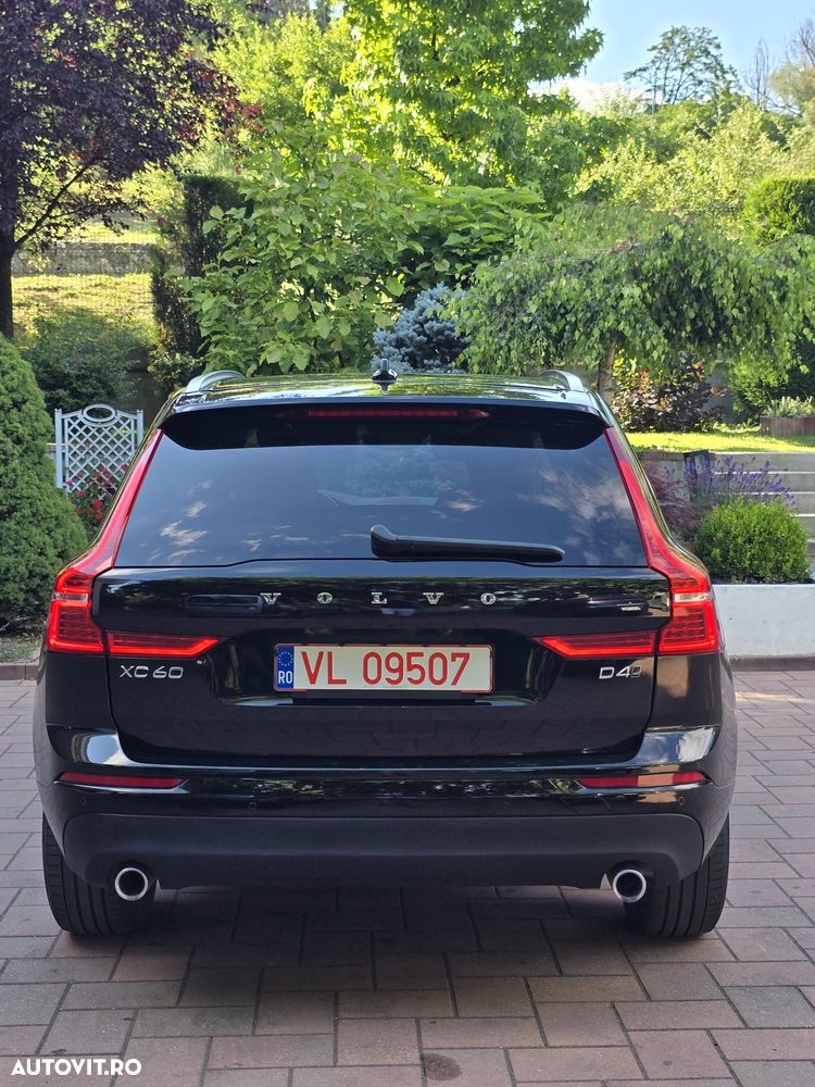 Volvo XC 60 D4 Momentum Pro - 6
