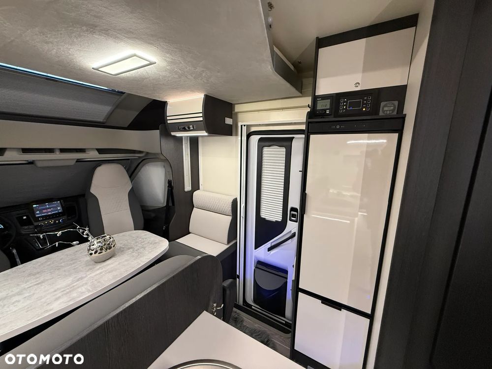 Roller Team 284 TL camper 5-osób salon Polska jak nowy! - 22