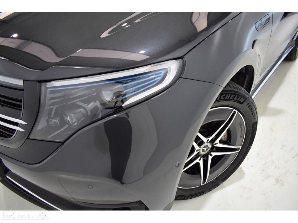 Mercedes-Benz EQC - 5