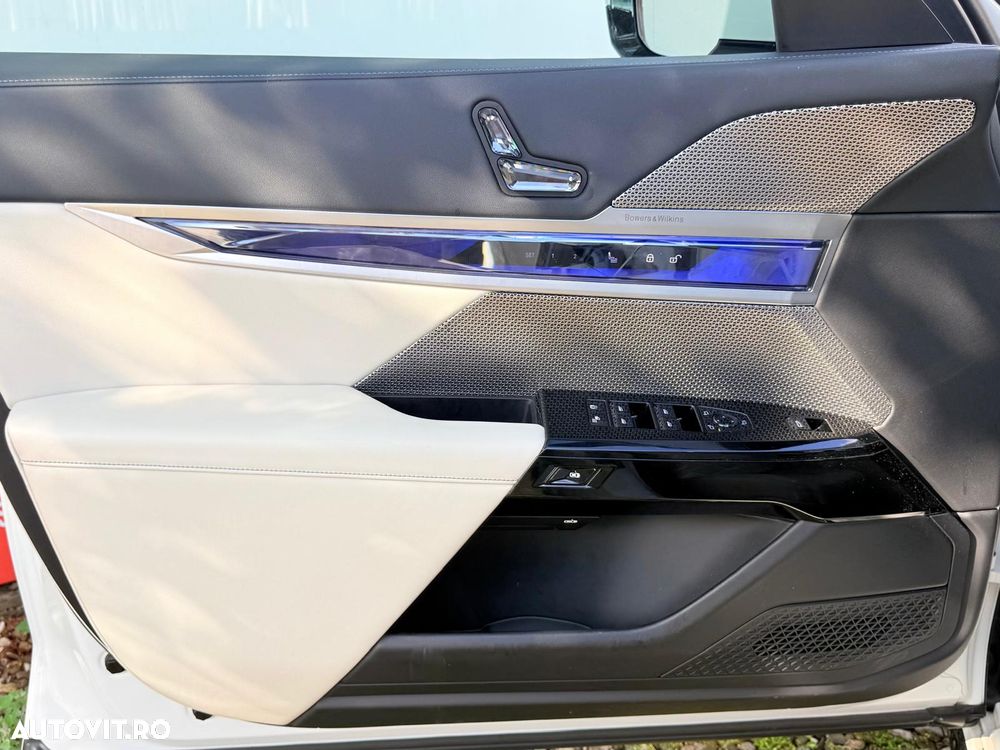 BMW Seria 7 - 30