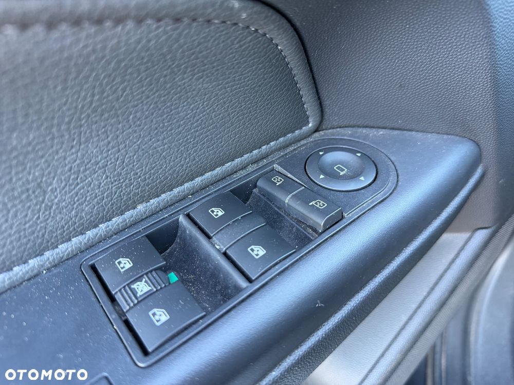 Opel Astra 1.6 Color Edition - 23