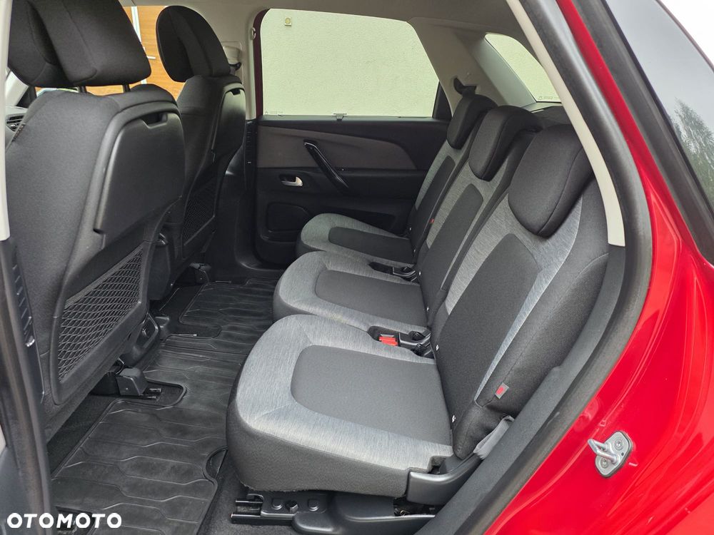 Citroën C4 Picasso 1.2 PureTech Attraction - 9