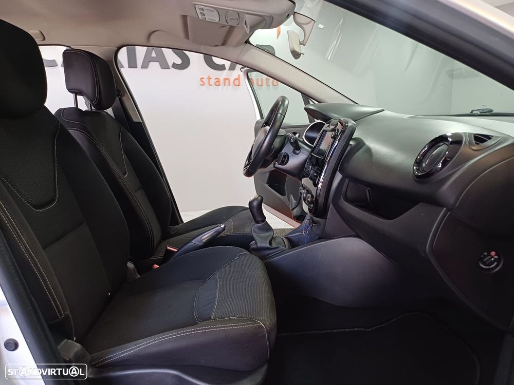 Renault Clio Sport Tourer 1.5 dCi Dynamique S - 13