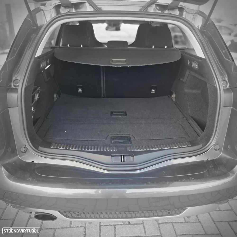 Renault Mégane Sport Tourer - 9