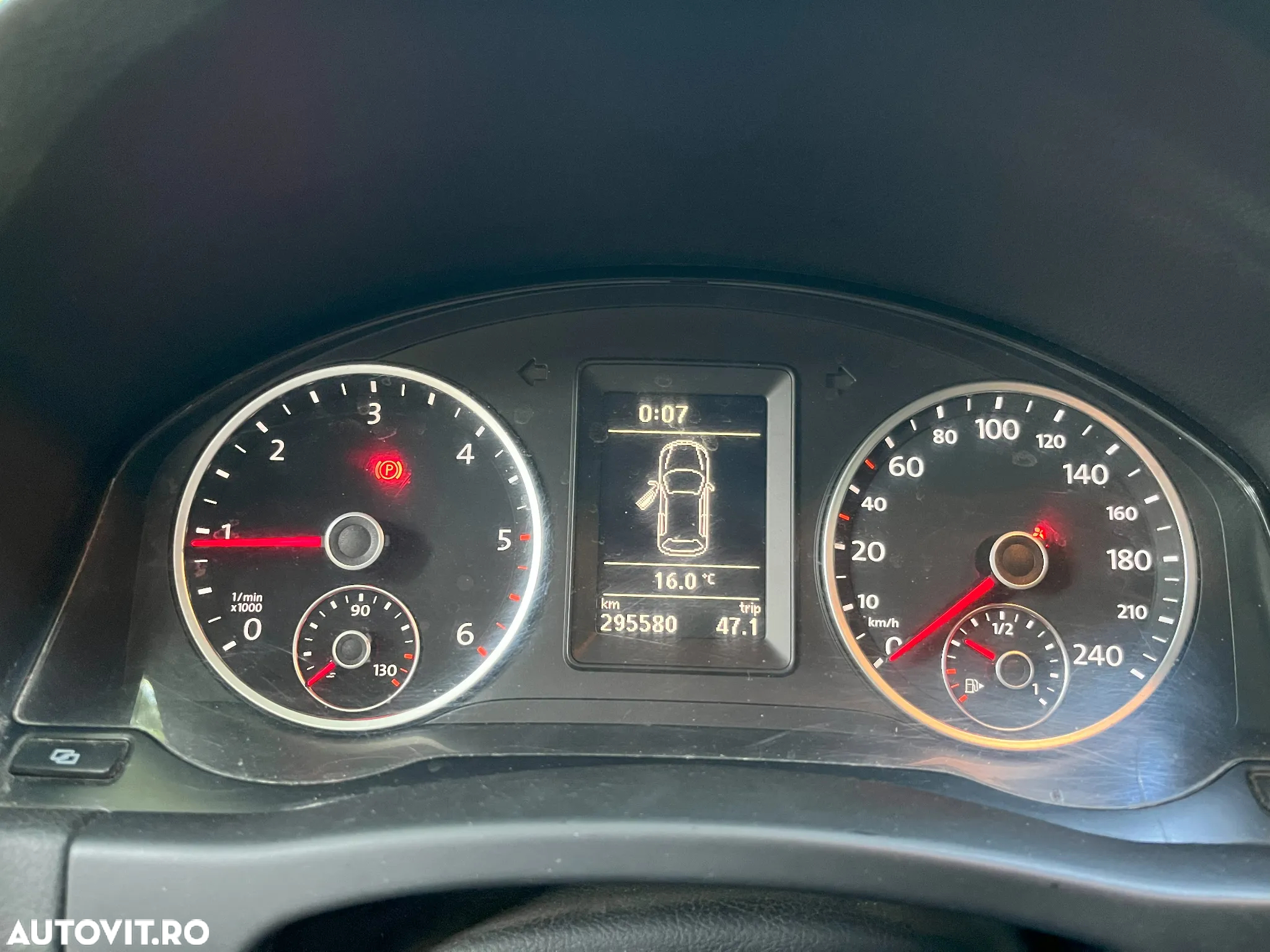 Volkswagen Tiguan 2.0 TDI 4Motion Trend & Fun - 24