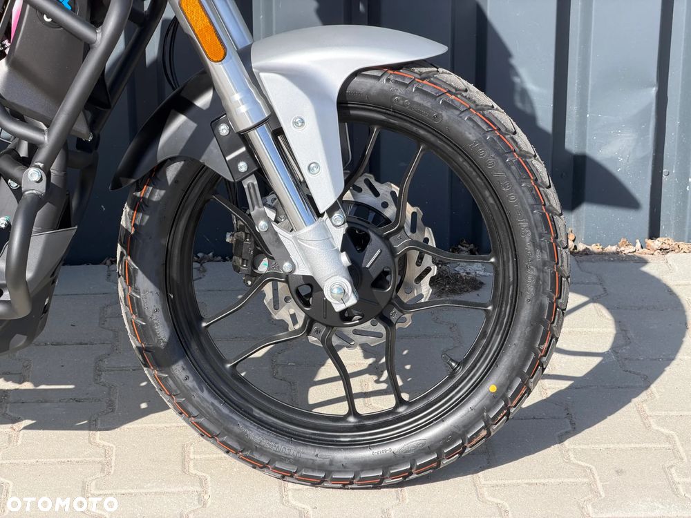 Junak RX One - 16