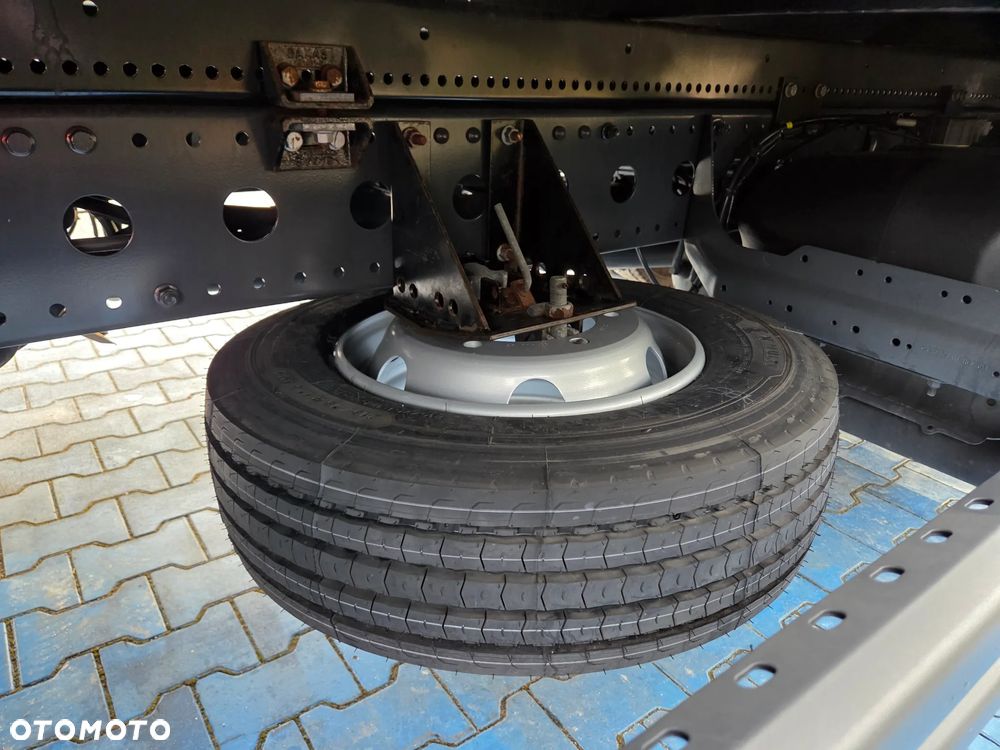 Mercedes-Benz Atego 818 - 17