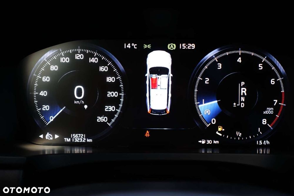 Volvo V90 Cross Country T5 AWD Pro - 28