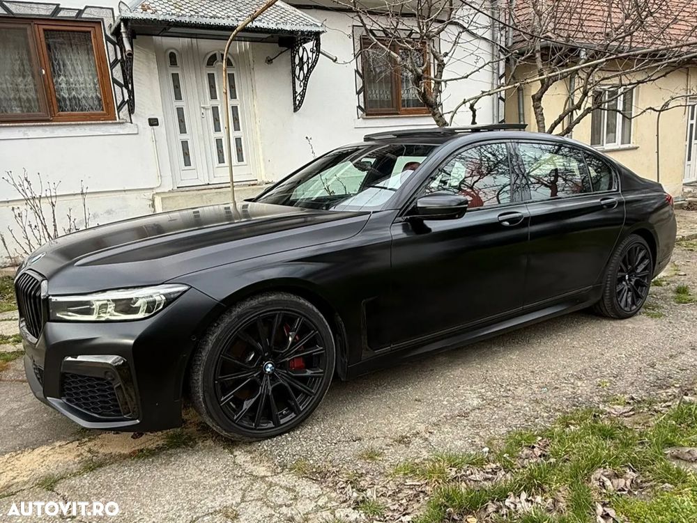 BMW Seria 7 750i xDrive - 12