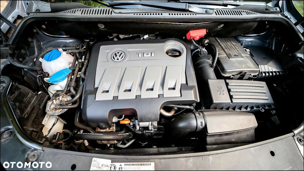 Volkswagen Touran - 38