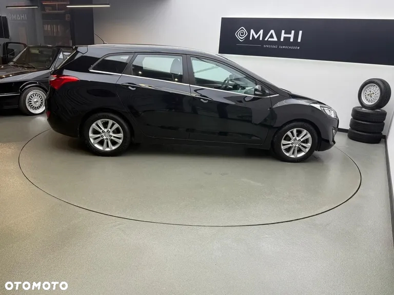 Hyundai i30 1.6 CRDI Trend - 13