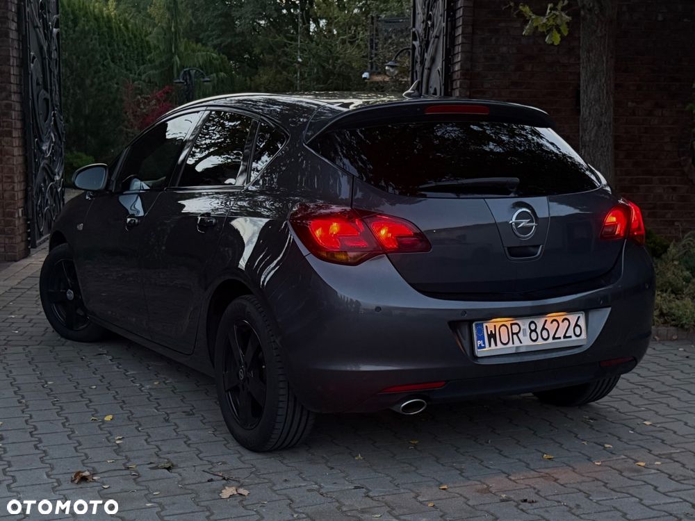 Opel Astra 1.4 T Cosmo - 20