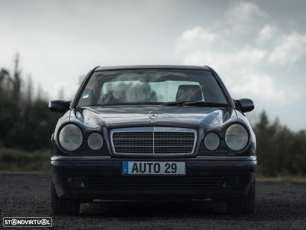 Mercedes-Benz E 300 - 3
