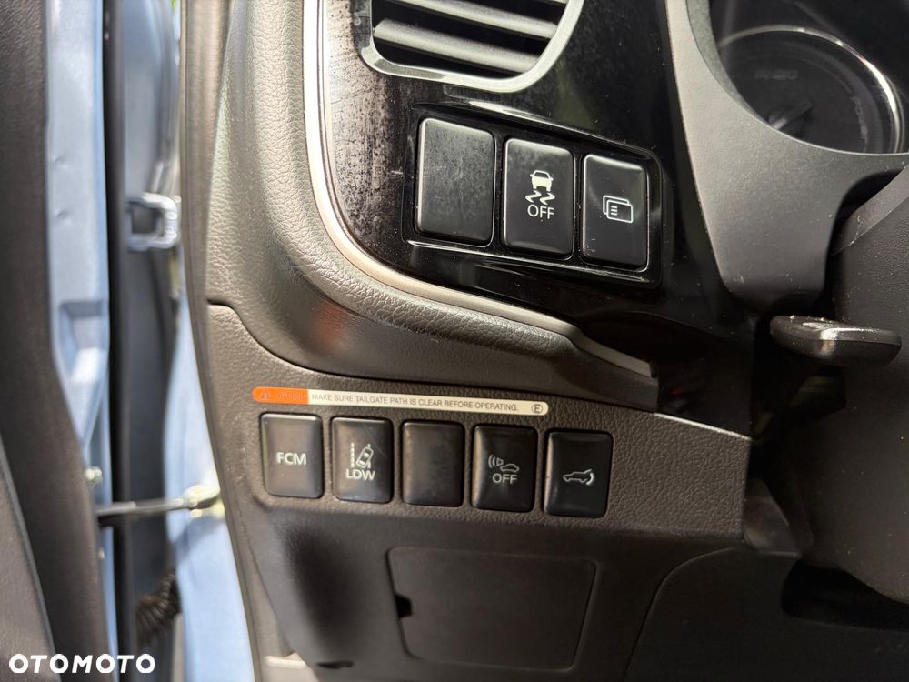 Mitsubishi Outlander - 20