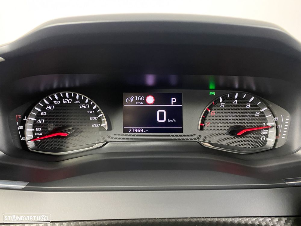 Peugeot 2008 1.2 PureTech Allure Pack EAT8 - 11