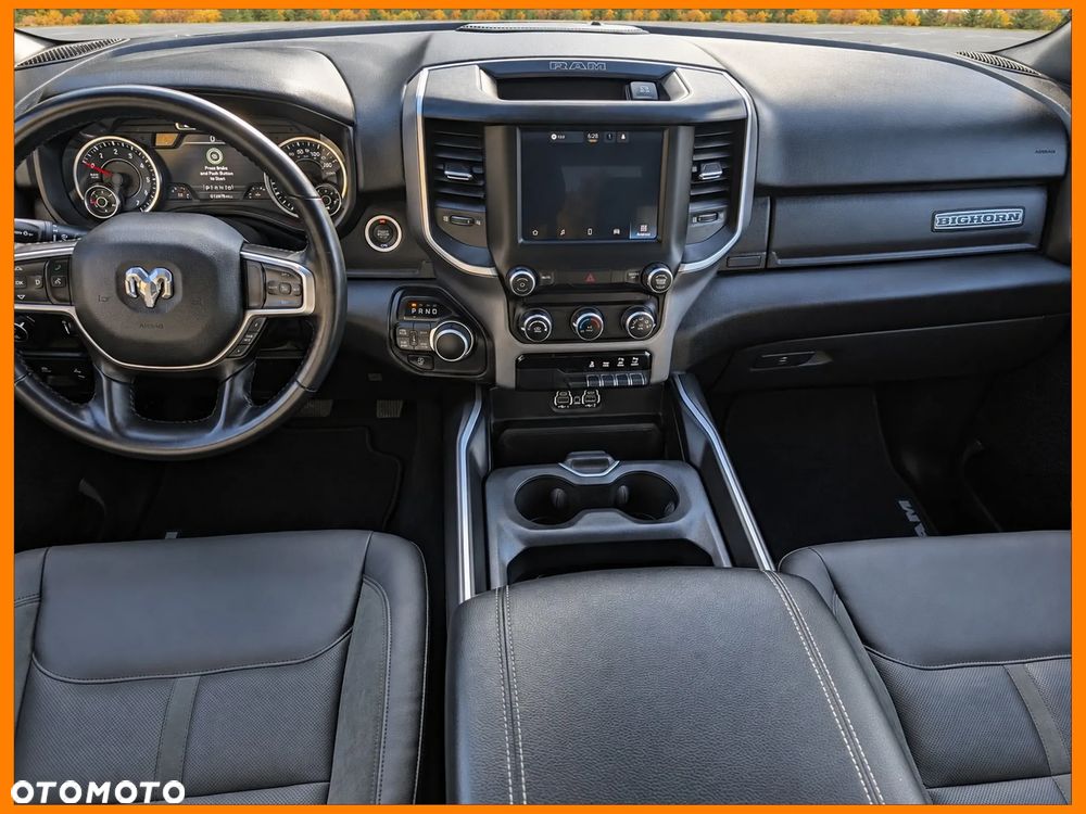 RAM 1500 Crew Cab Shortbed Bighorn - 19