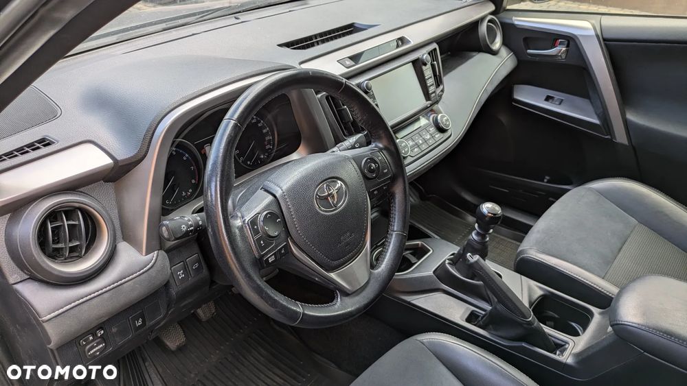 Toyota RAV4 2.0 Platinum 4x4 - 36