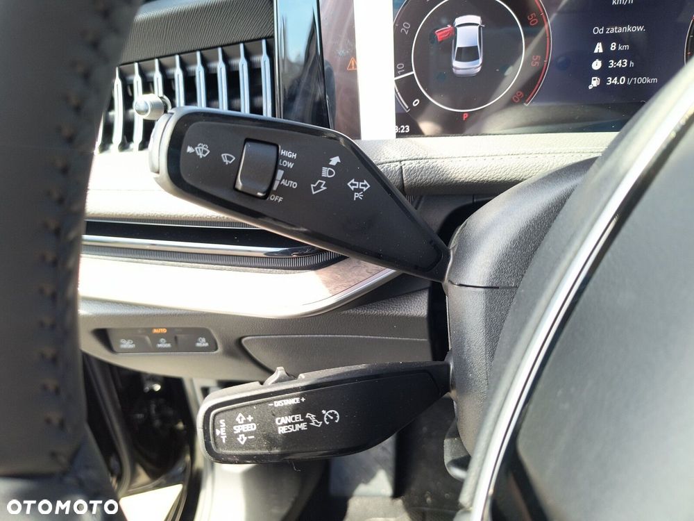 Skoda Superb 2.0 TDI SCR 4x4 L&K DSG - 36