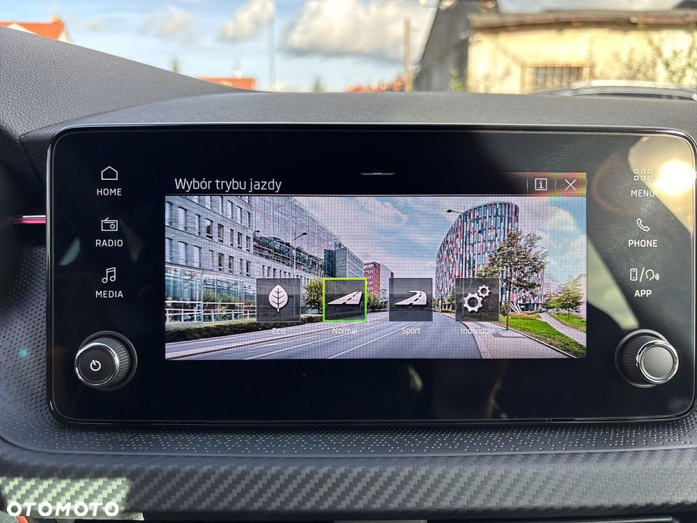 Skoda Kamiq 1.0 TSI Monte Carlo DSG - 18