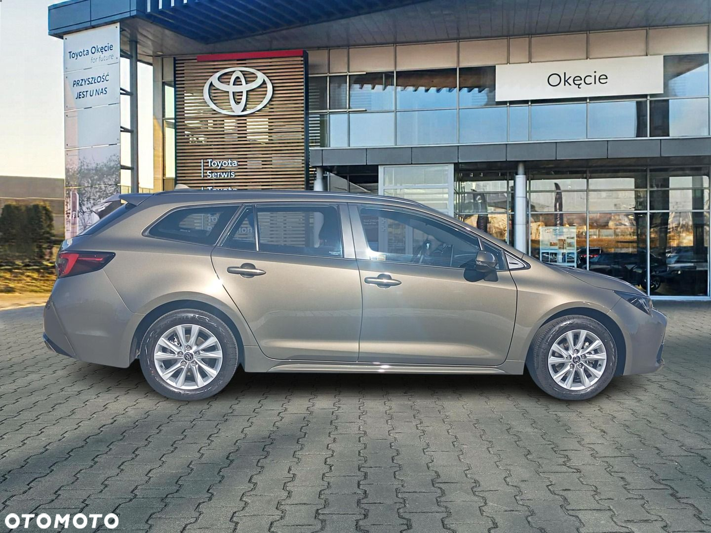 Toyota Corolla 1.8 Hybrid Comfort - 4