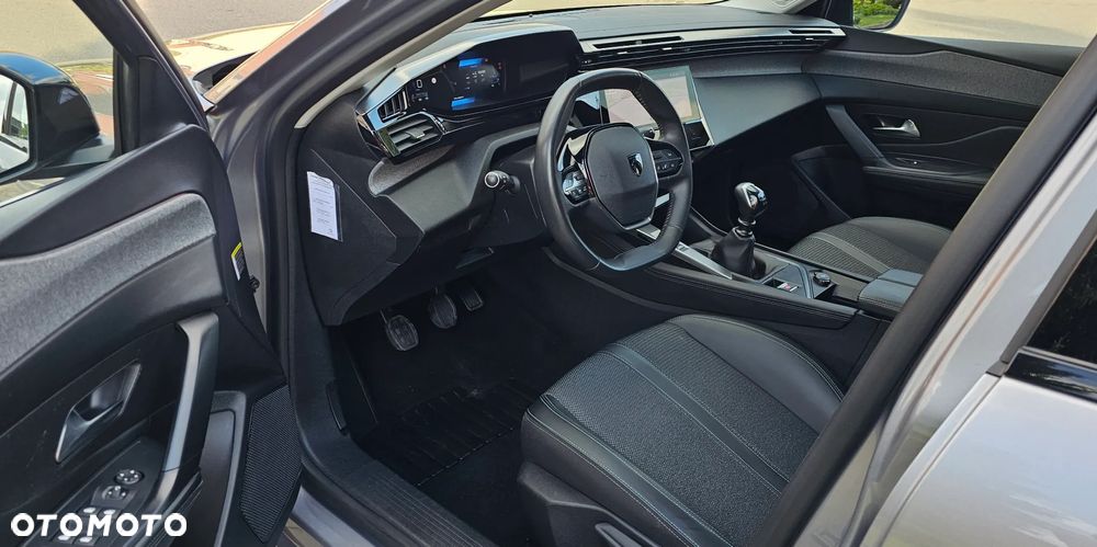 Peugeot 308 BlueHDi 130 Allure - 24