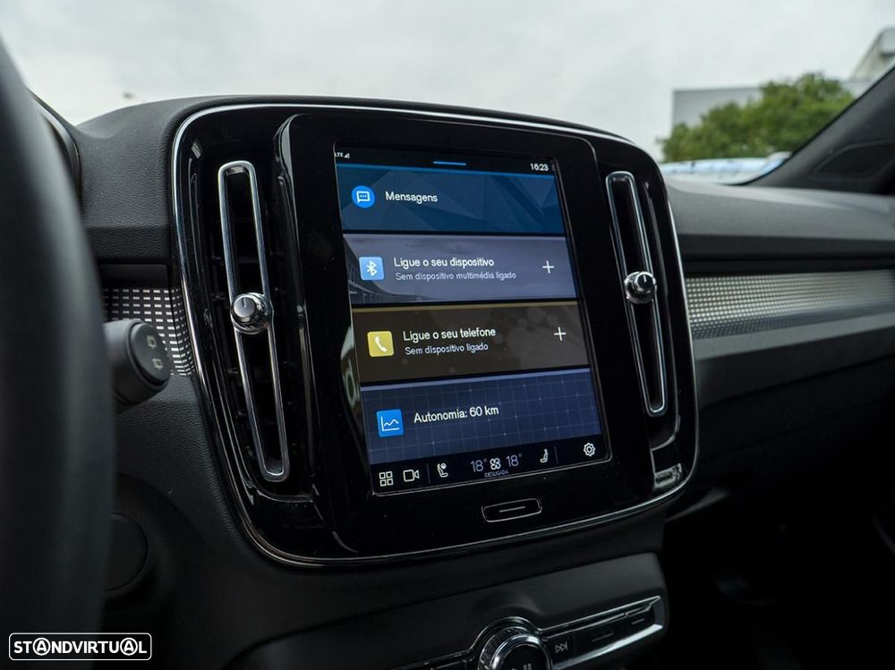 Volvo XC 40 Recharge Pro - 34