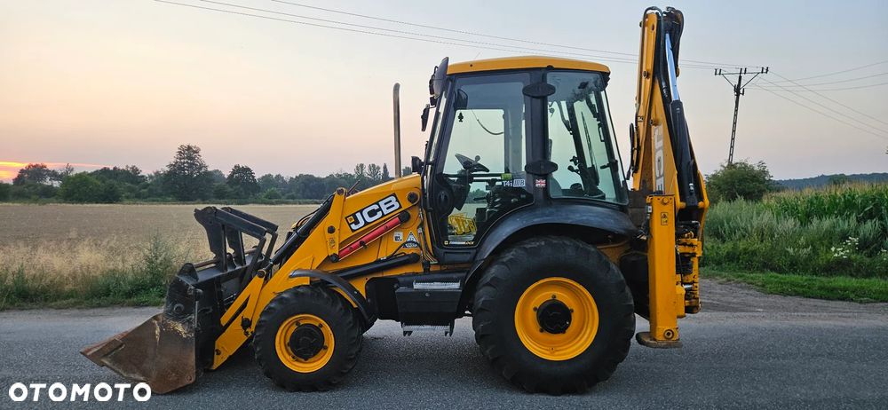 JCB 3CX - 5