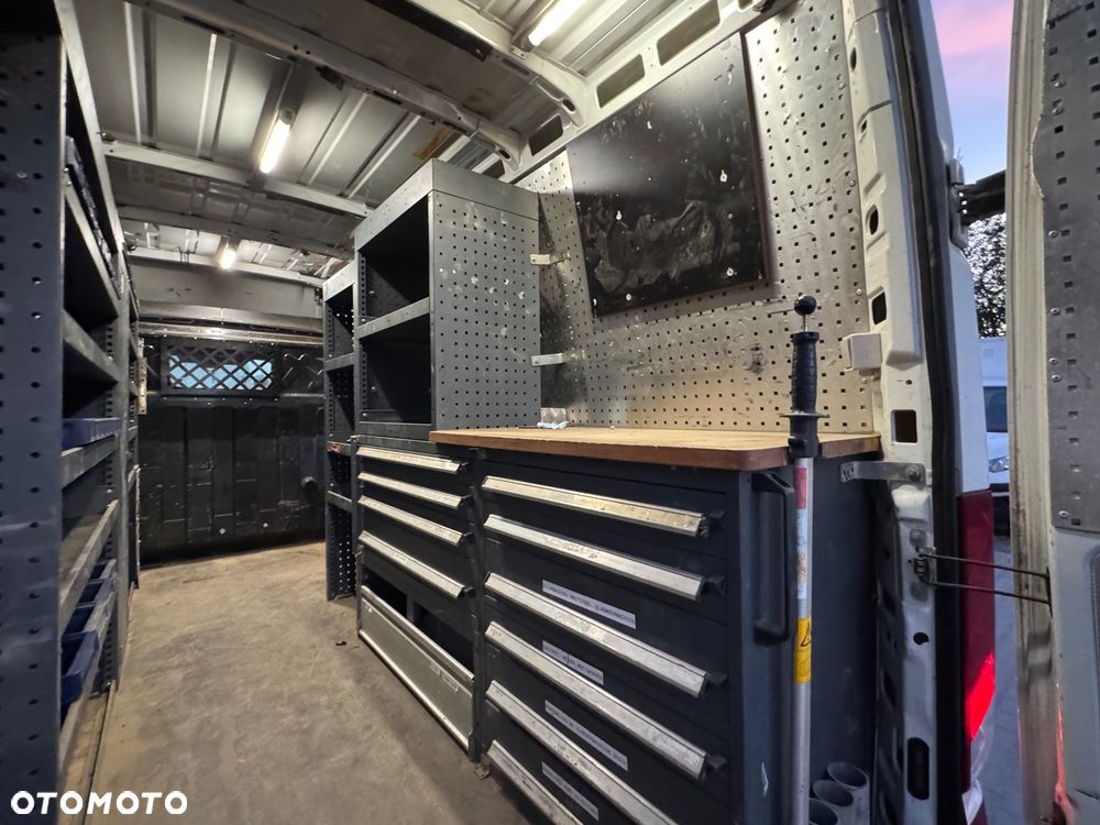 Iveco IVECO DAILY 50c15  DMC 3500 KG W OFERCIE OK 70 SZTUK FURGON KONTENER CHLODNIA WYWROT PODWOZIE DO ZABUDOWY 35c15 - 10