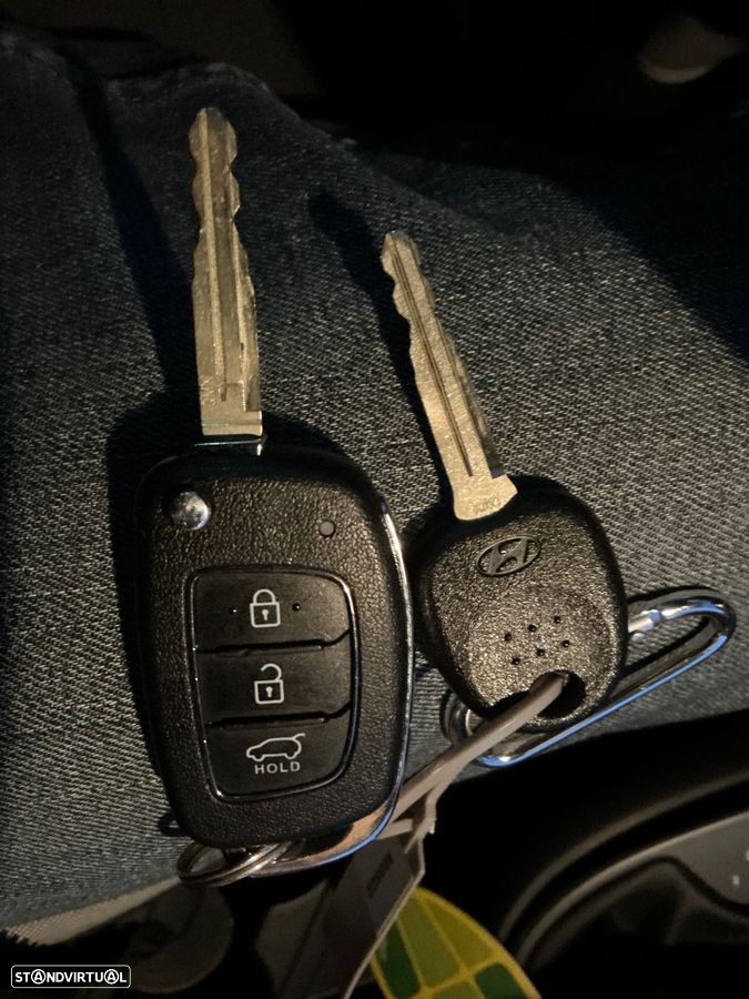 Hyundai i10 1.0 Comfort AMT - 13