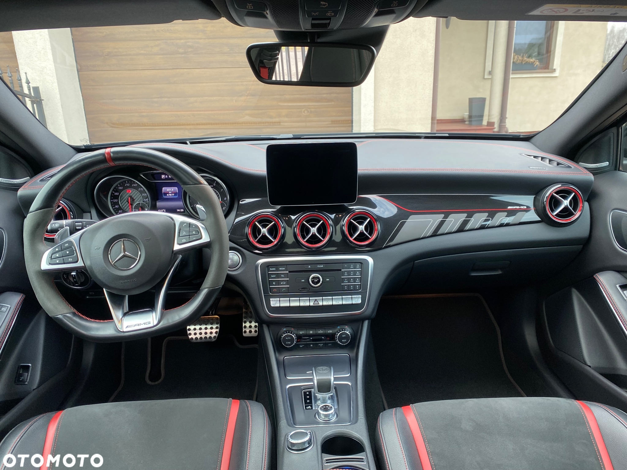 Mercedes-Benz GLA AMG 45 4-Matic - 15