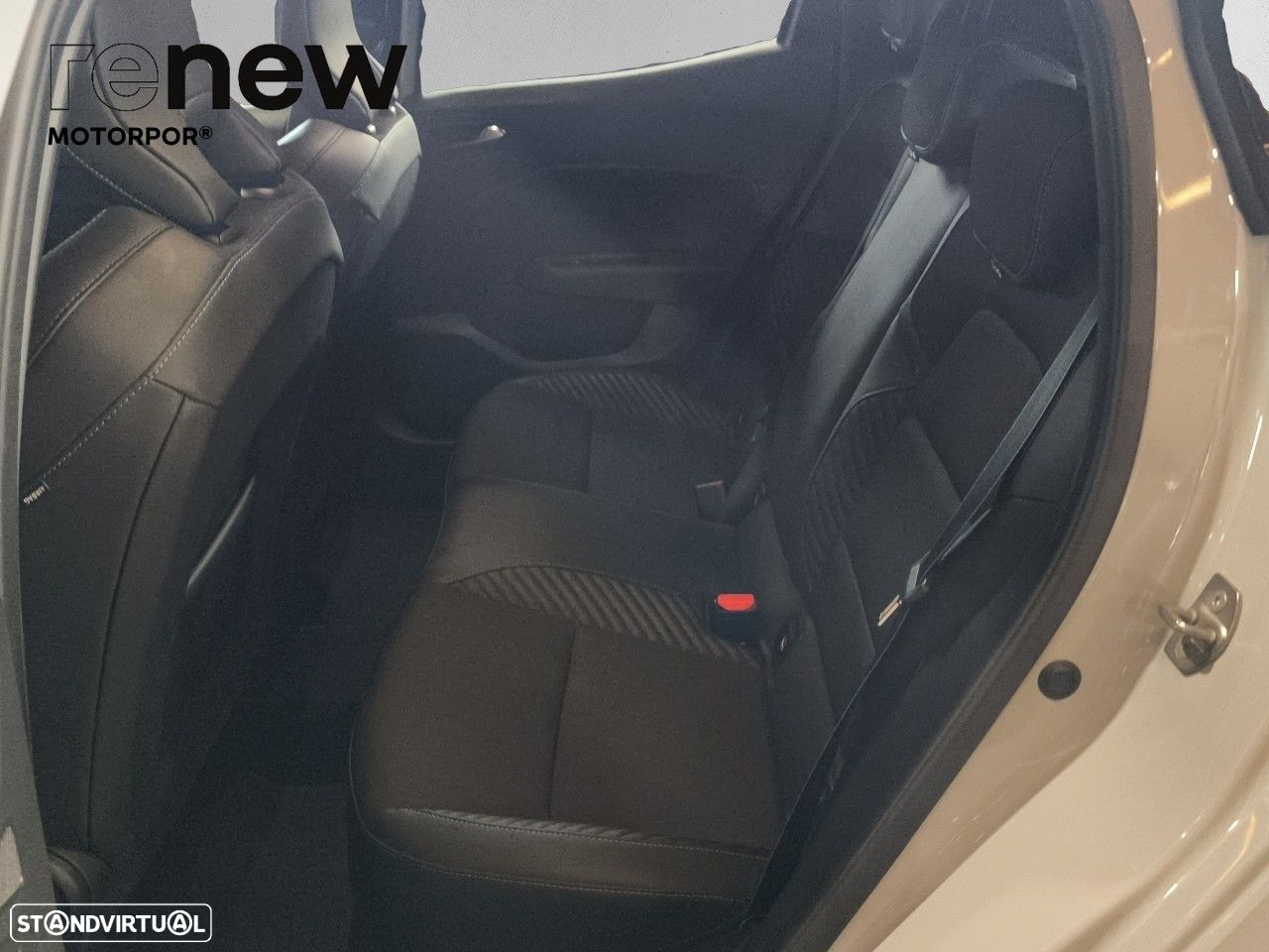 Renault Clio - 8